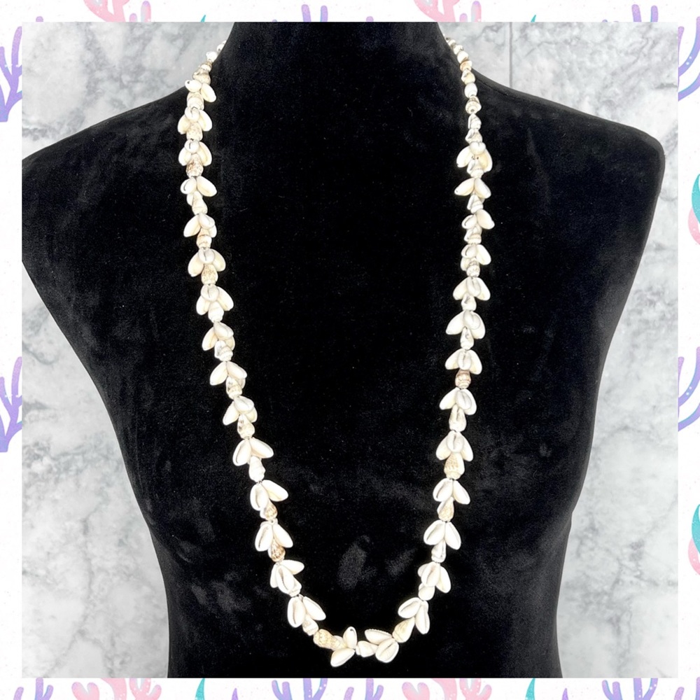 Vintage Coastal Shell Cluster Statement Lightweight Pullover Necklace